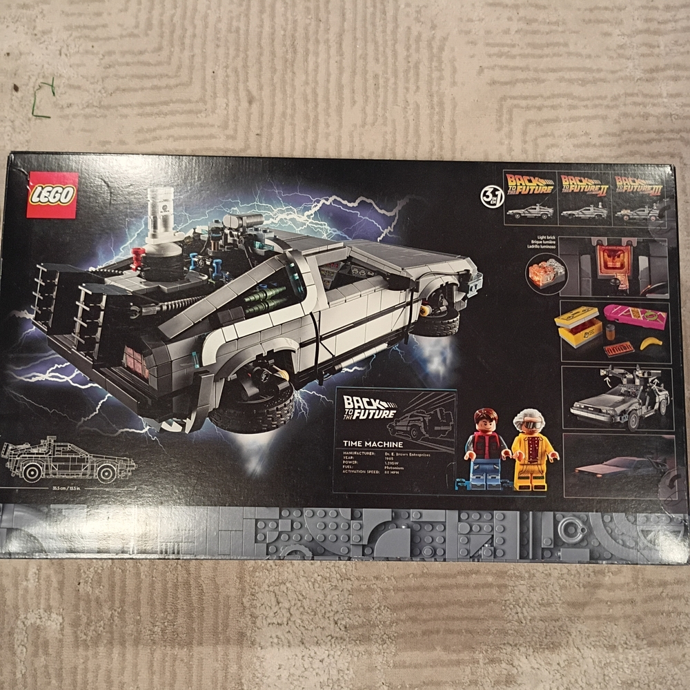 Lego Icons 10300 Back to the Future Time Machine